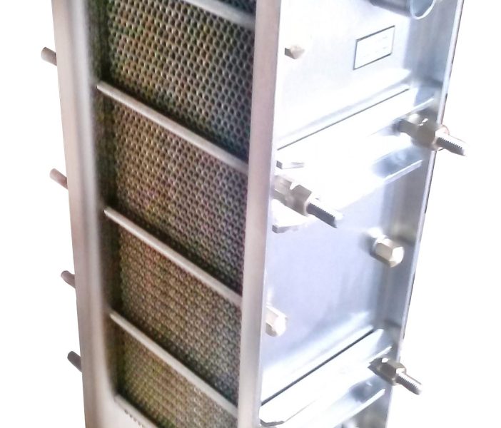 Eco 31-Plate Single Pass Cooler with Bracket