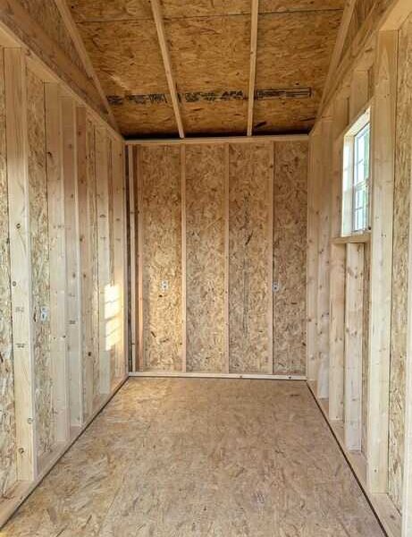 Animal Run-In Shelter With Tack Room - Image 3